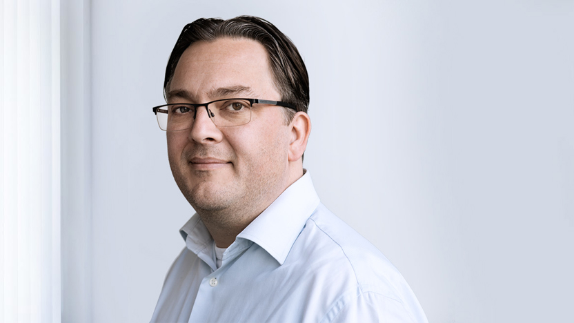 Header Dennis Bellis